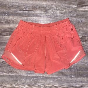Lululemon Hotty Hot Low-Rise Shorts 4”